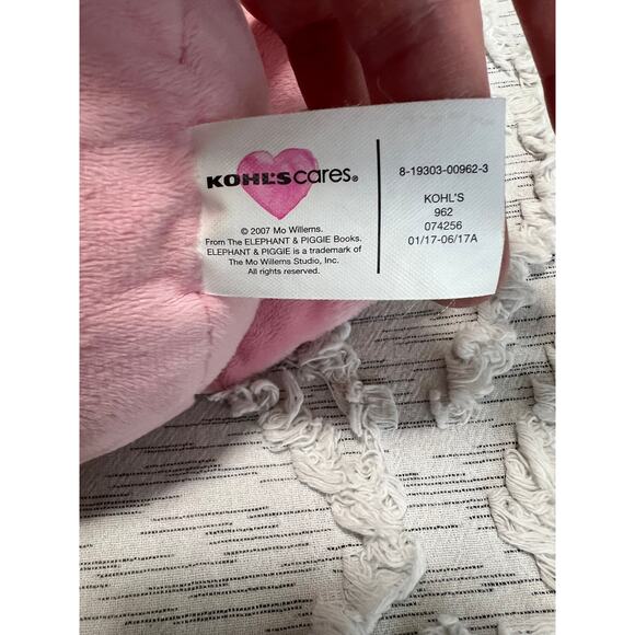 Kohl's Cares Piggie Mo Willems Lovey Plush Stuffed Animal Pink - Picture 4 of 4